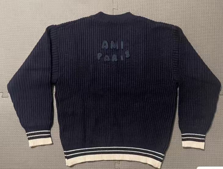 AMI PARIS ネイビー Vネック ニット MM - メルカリ
