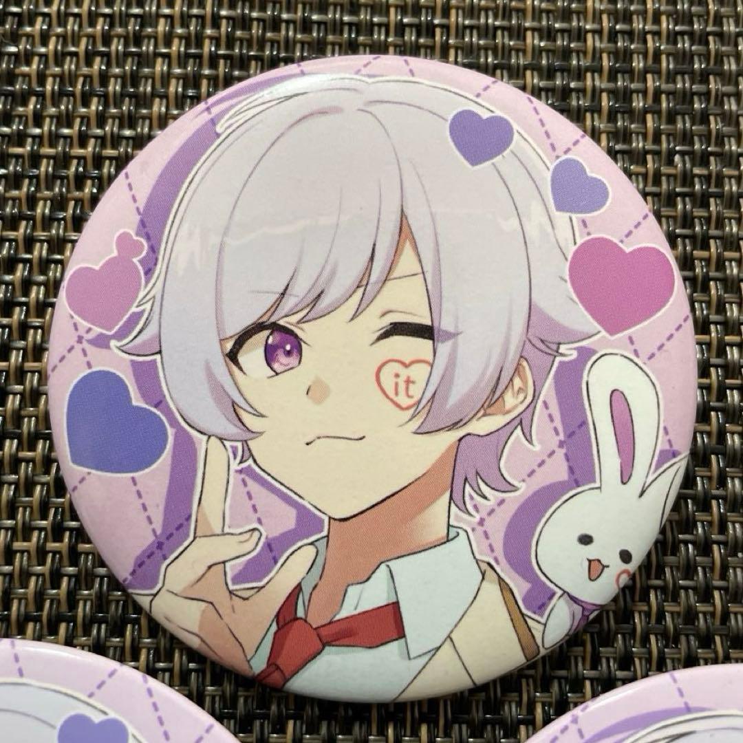 いれいす 缶バッジ 初兎 推しから君へ - メルカリ