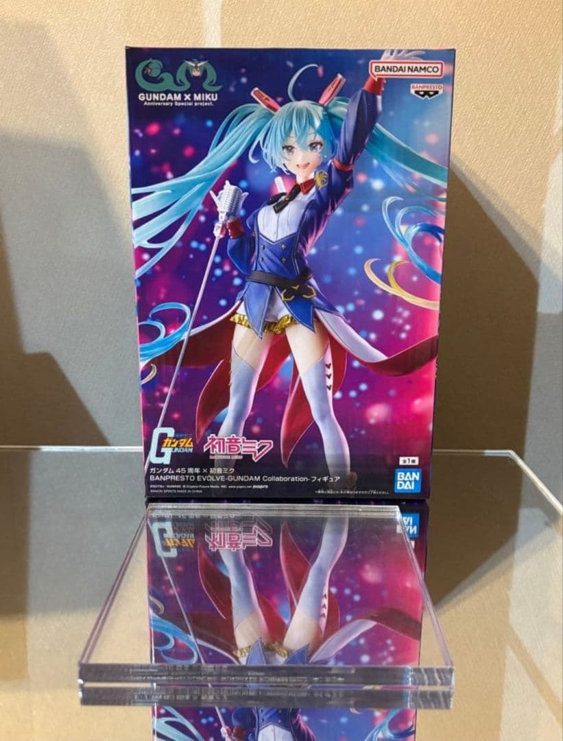 ガンダム45周年×初音ミク コラボ フィギュア用アクリル台座 - メルカリ