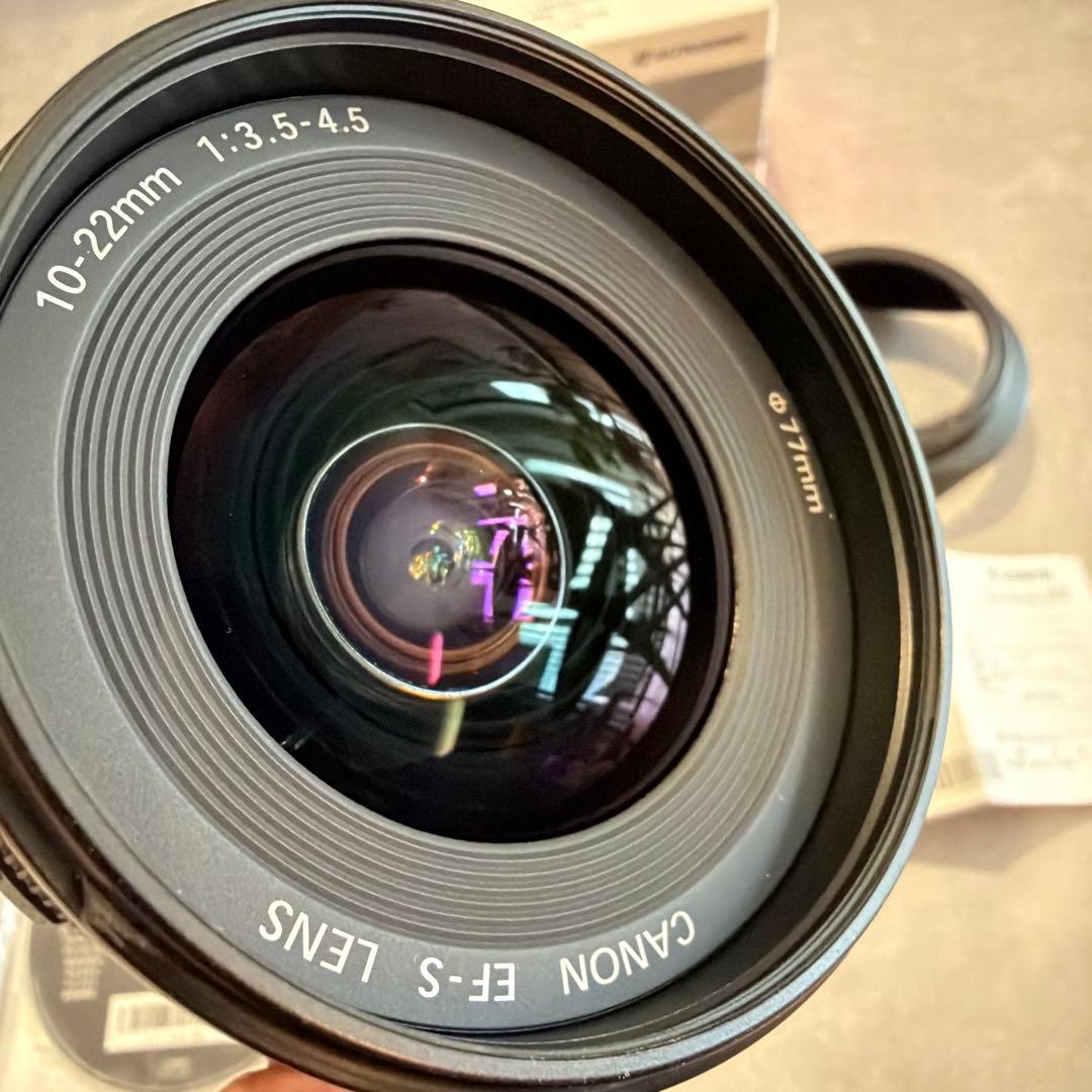 キヤノン広角レンズ　EFS10-22mm f3.5-4.5 USM