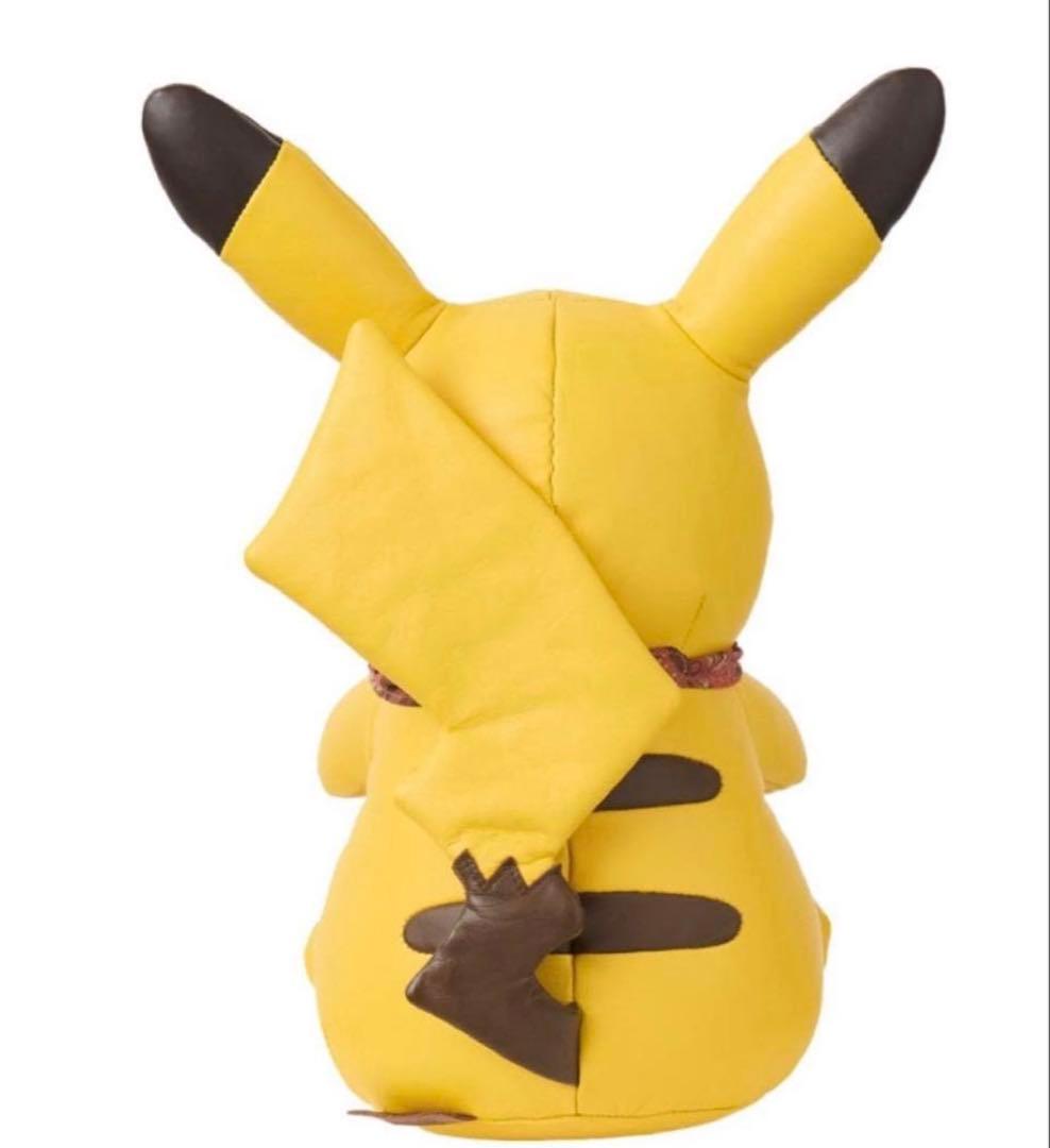 本革のピカチュウ Run Run ! Desert - メルカリ