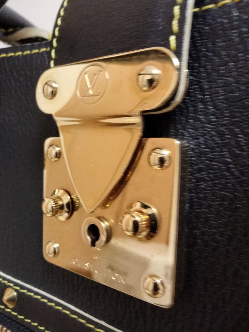 ルイヴィトン スハリ ファビユロー 黒 美品 - メルカリ