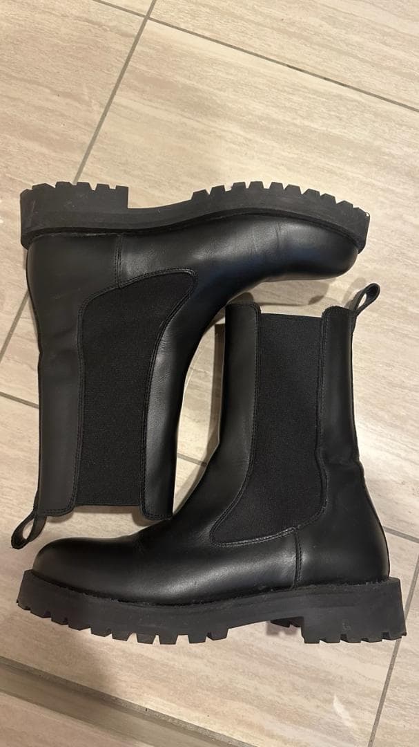 &OtherStories ブラック サイドゴアブーツ ラバーソールの通販はau PAY