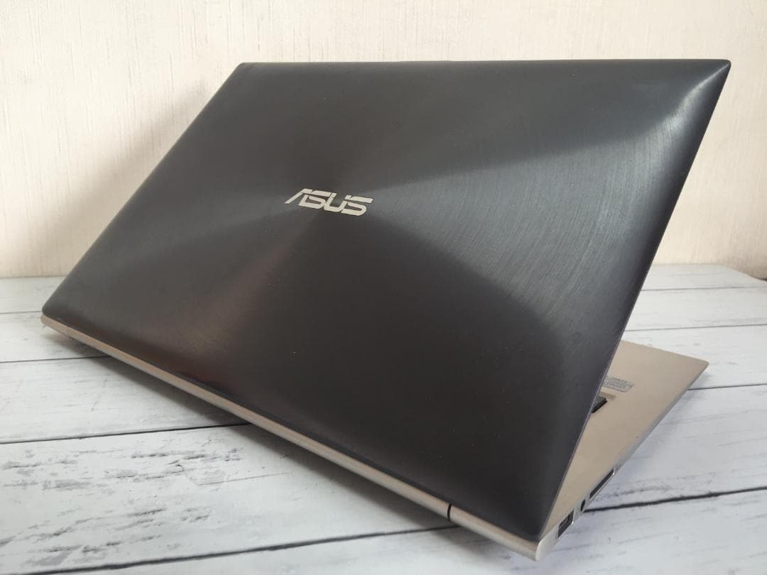 ASUS UX31A 13.3型液晶 IPS/SSD128G/Offece 軽量