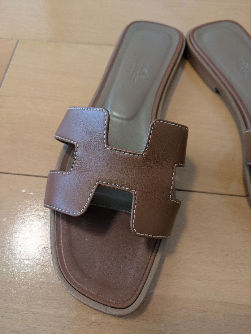 HERMES エルメス サンダル 《オラン》