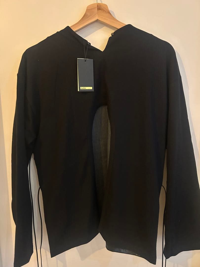 Muller of yoshiokubo moon top