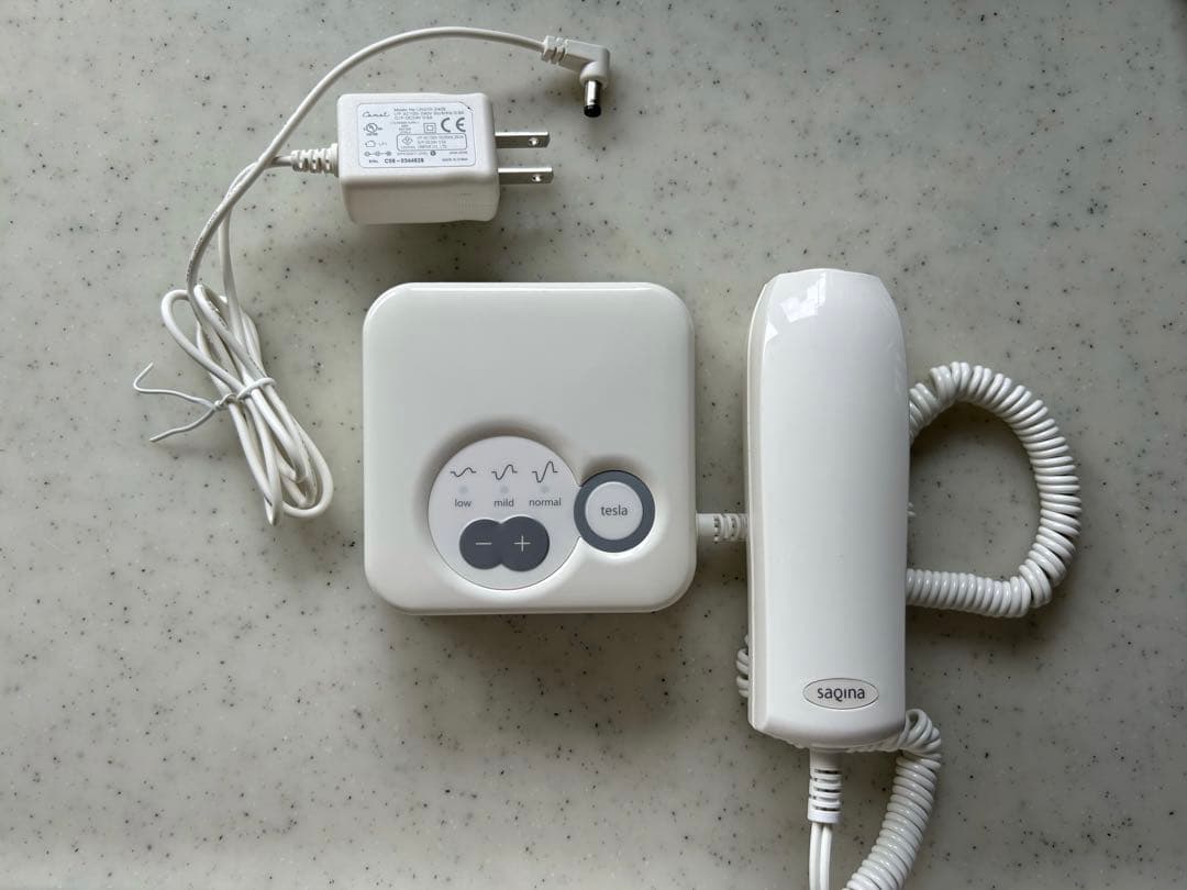 即購入可】サキナ ルネ saqina lune 美顔器 - メルカリ