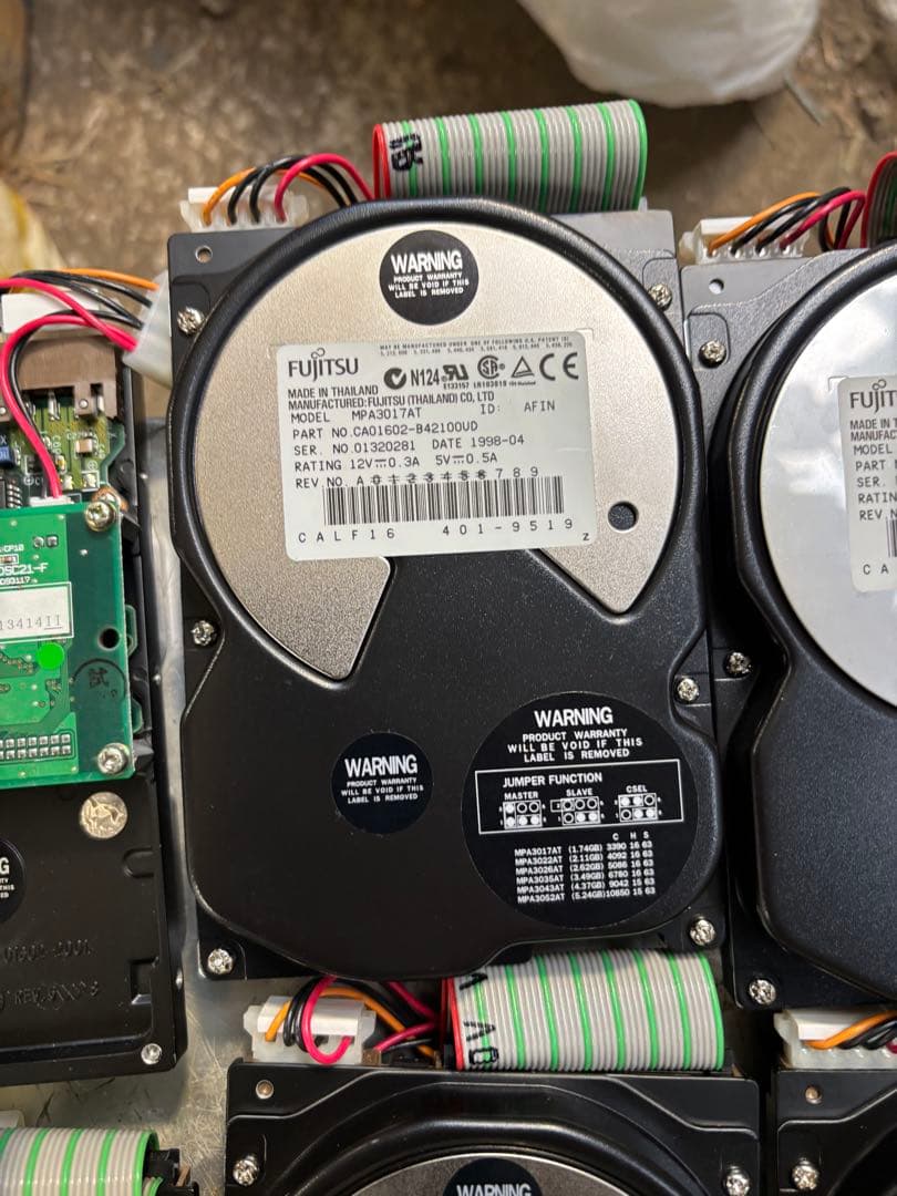 M57。ハードドライブ 富士通 MPA3017AT 1.7GB 5400RPM