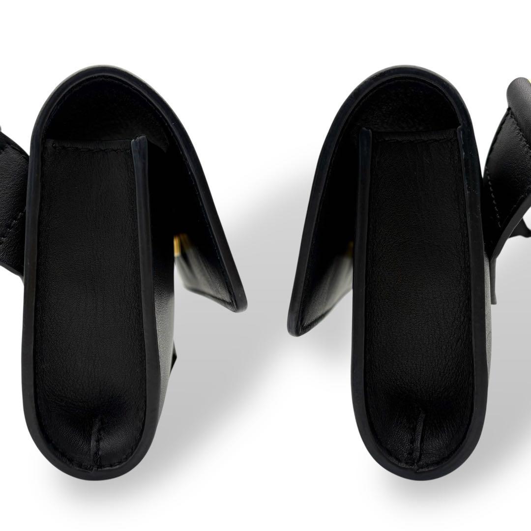 専用 ヴェルサーチェ ショルダーバッグ レザー ブラック ビギー