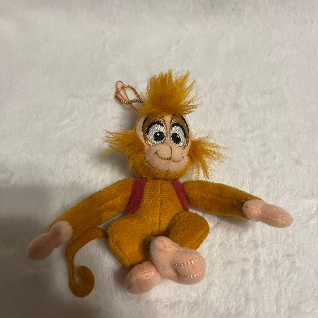 ディズニー アラジンのアブー ぬいぐるみキーホルダー - メルカリ
