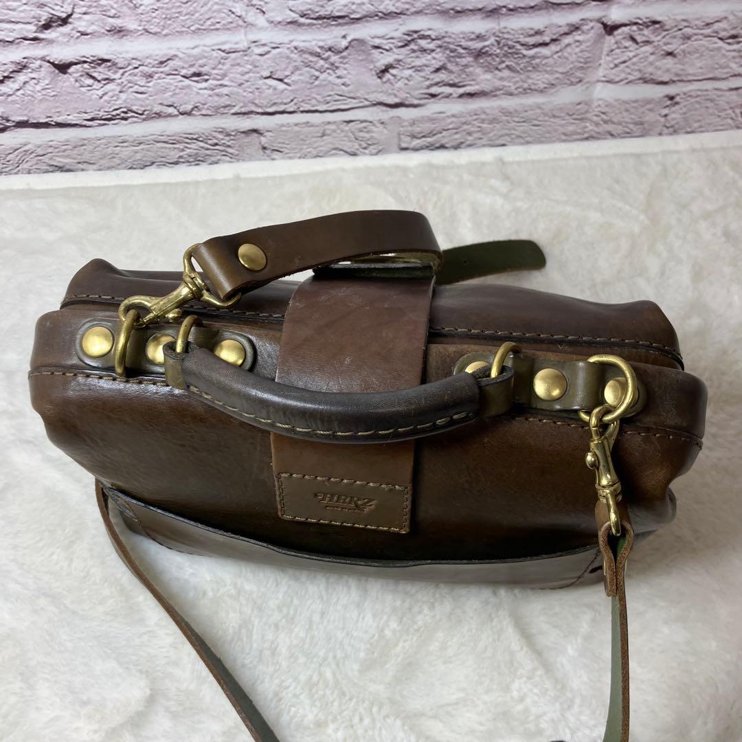 HERZ ヘルツ 2way口枠ショルダーバッグ CW-7 プルアップ ブルドッグ