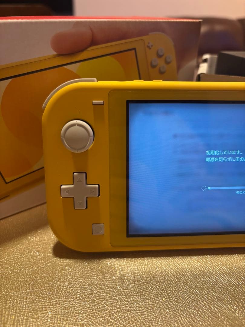 Nintendo Switch Lite イエロー 充電器付き