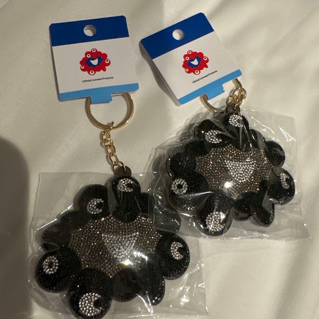 2個 ミャクミャク ラインストーン マスコット キーホルダー 黒