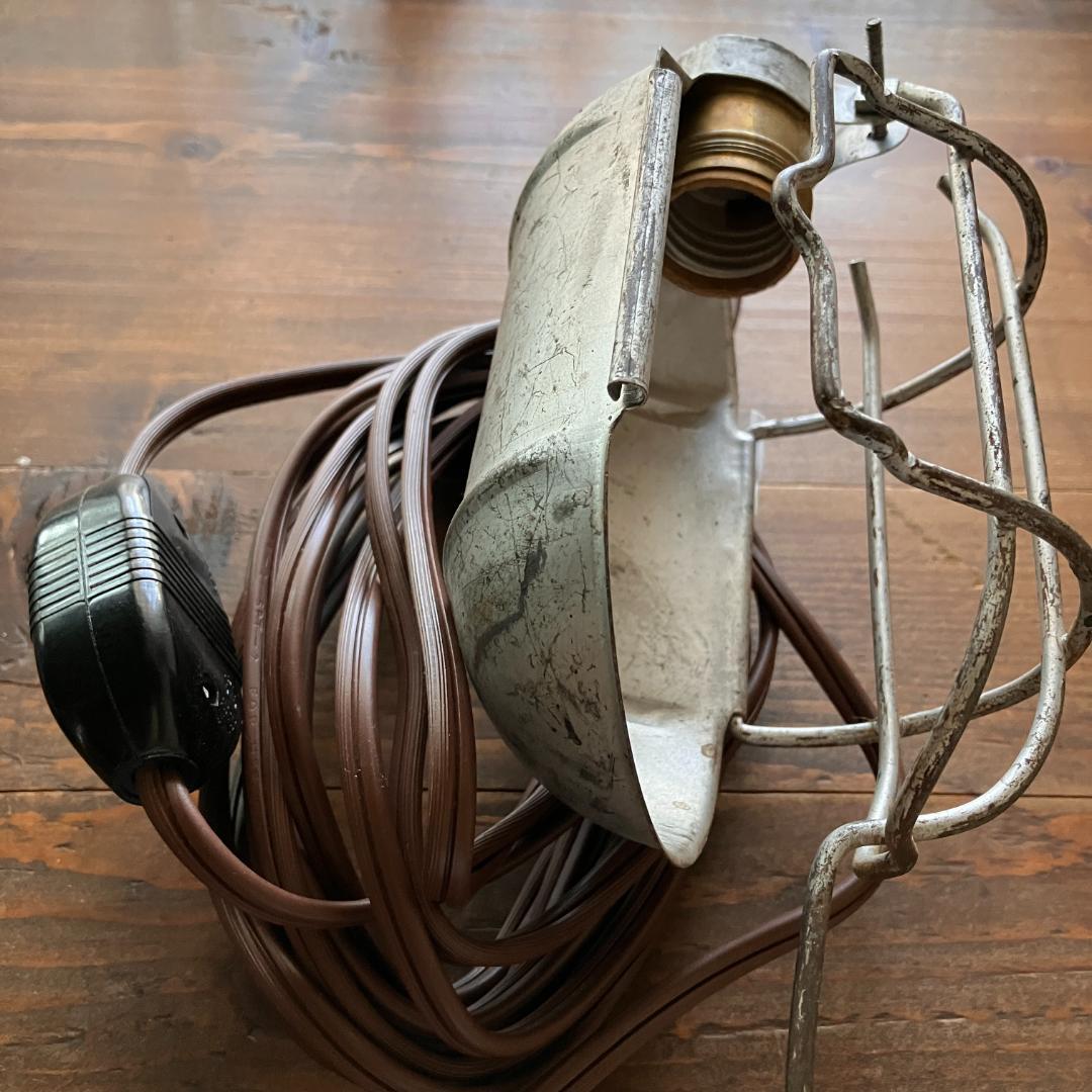 USAインダストリアルランプ／アメリカ／作業灯／vintage／Levitonの