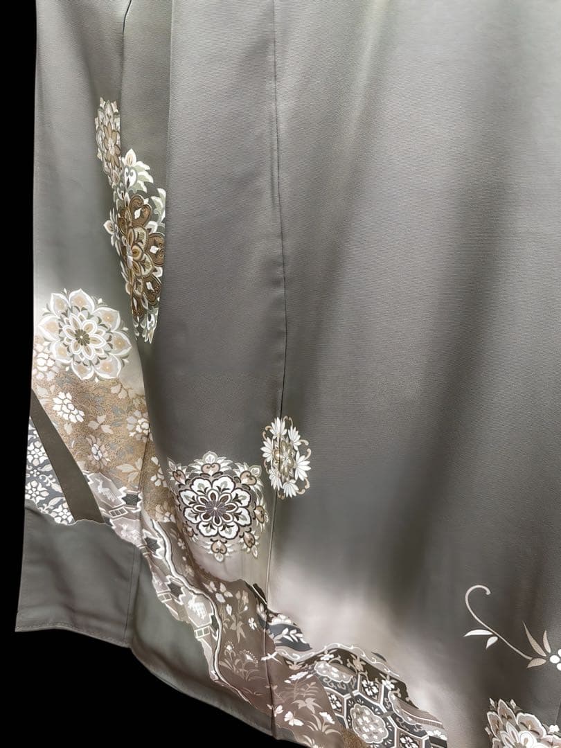 ゲリラセール！極逸品 正絹 縫い紋（刺繍紋）付き - メルカリ