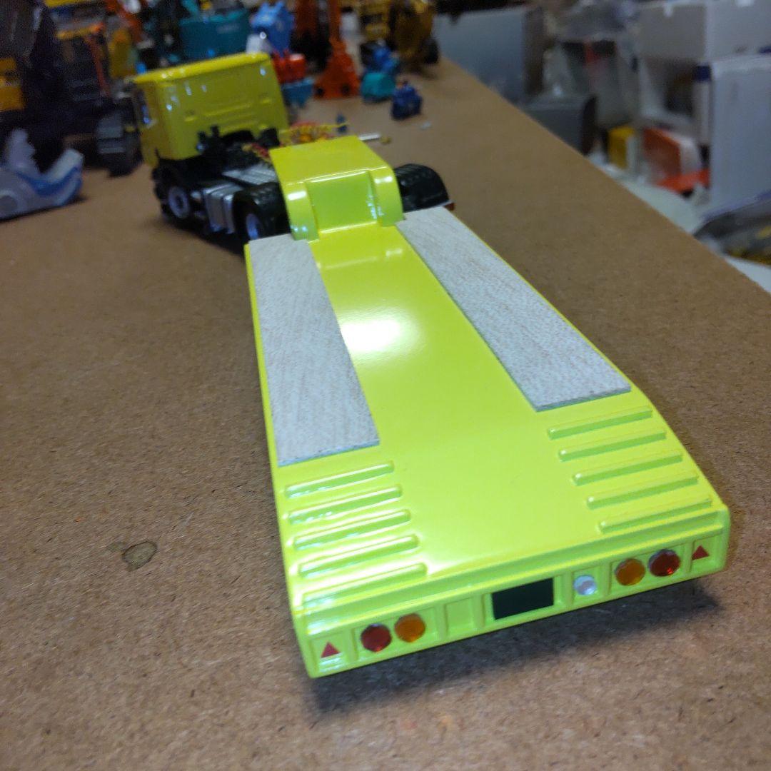 ケンクラフト スカニア P500 8輪トレーラーセット 1/50