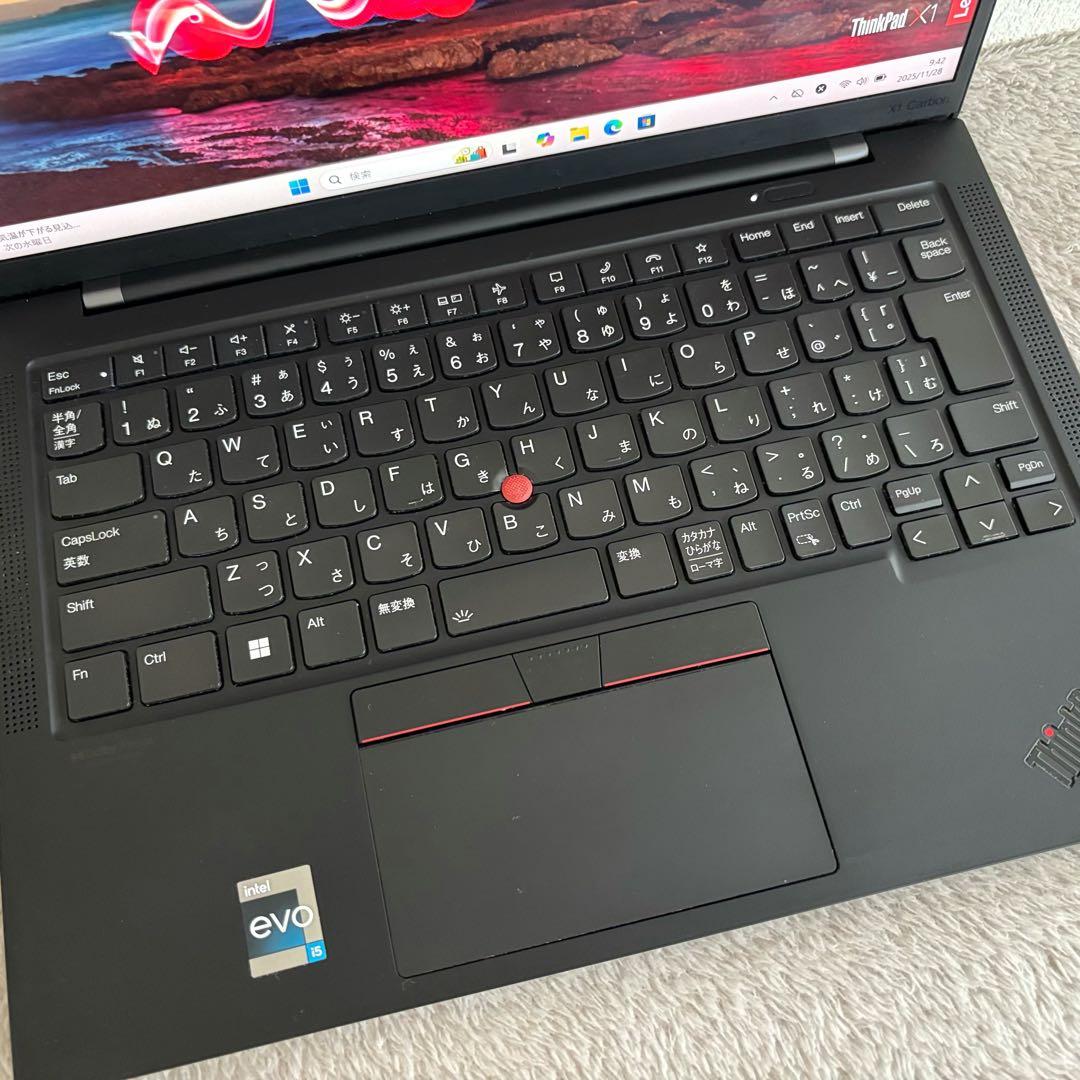 THINKPAD X1 CARBON 高級ノート型PC i5 12世代 16