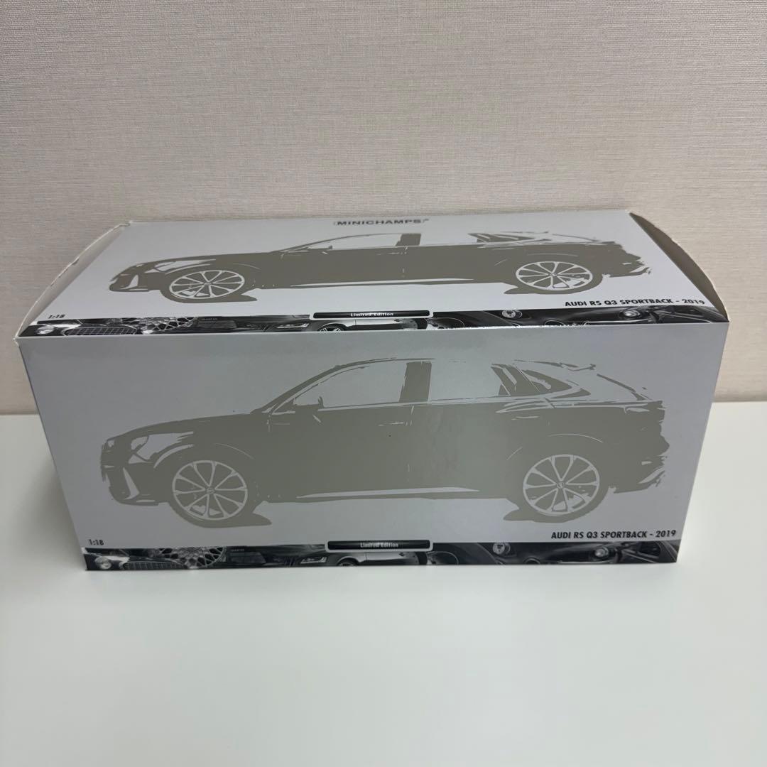 アウディRS Q3 スポーツバック グレー ミニチャンプス 1/18 - メルカリ