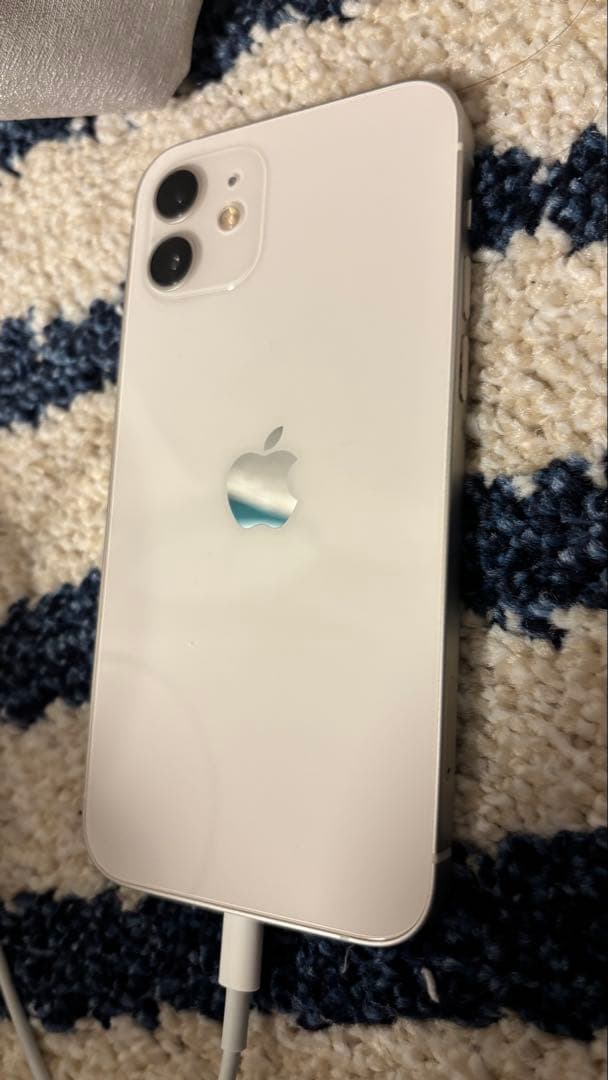 iPhone12 64G White