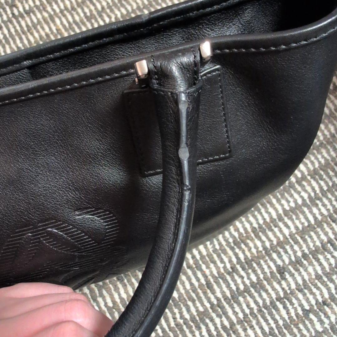 ロエベ 黒レザー トートバッグ エンボスロゴ - メルカリ