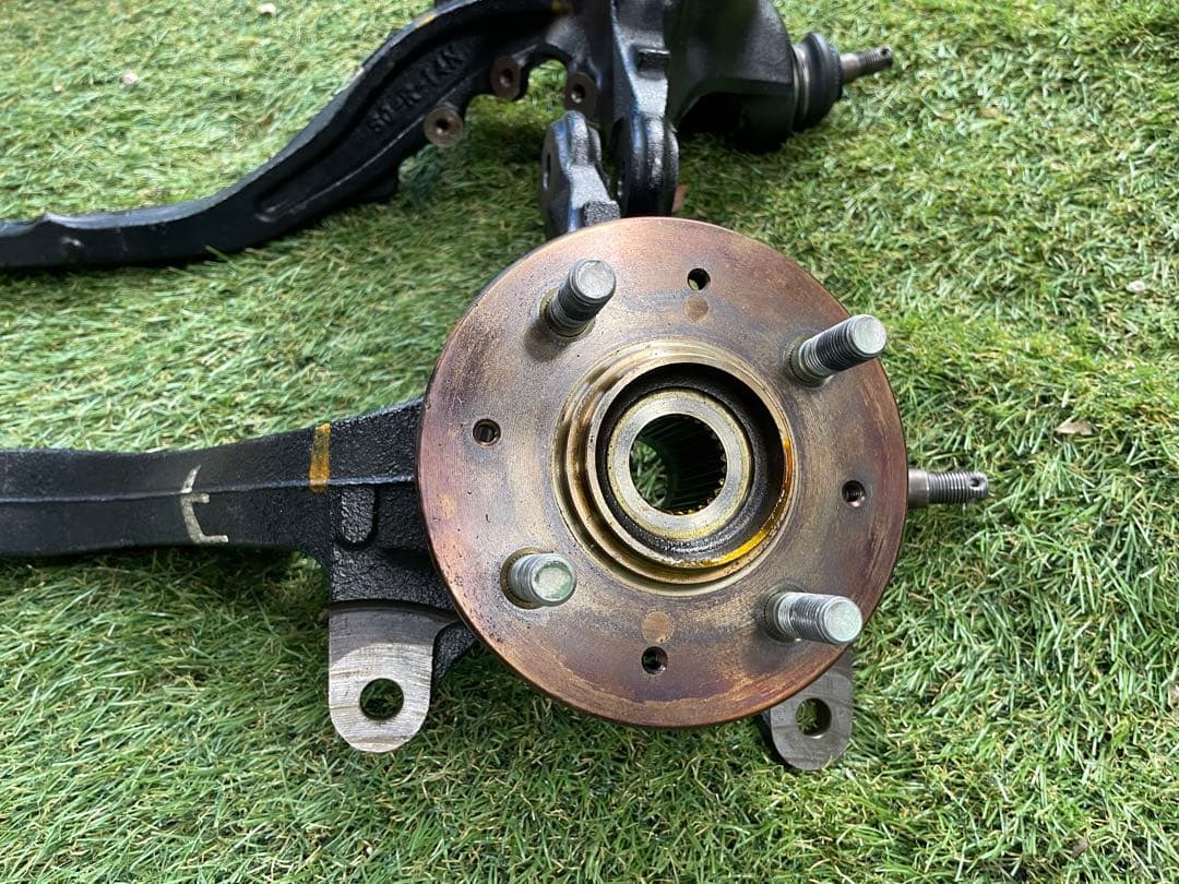 ホンダシビックEK4 -EK9フロントナックルセット左右ハブ付き／4穴