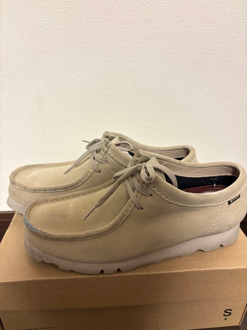 弱志様専用 ☆ Clarks / WallabeeGTX Sand Suede - メルカリ