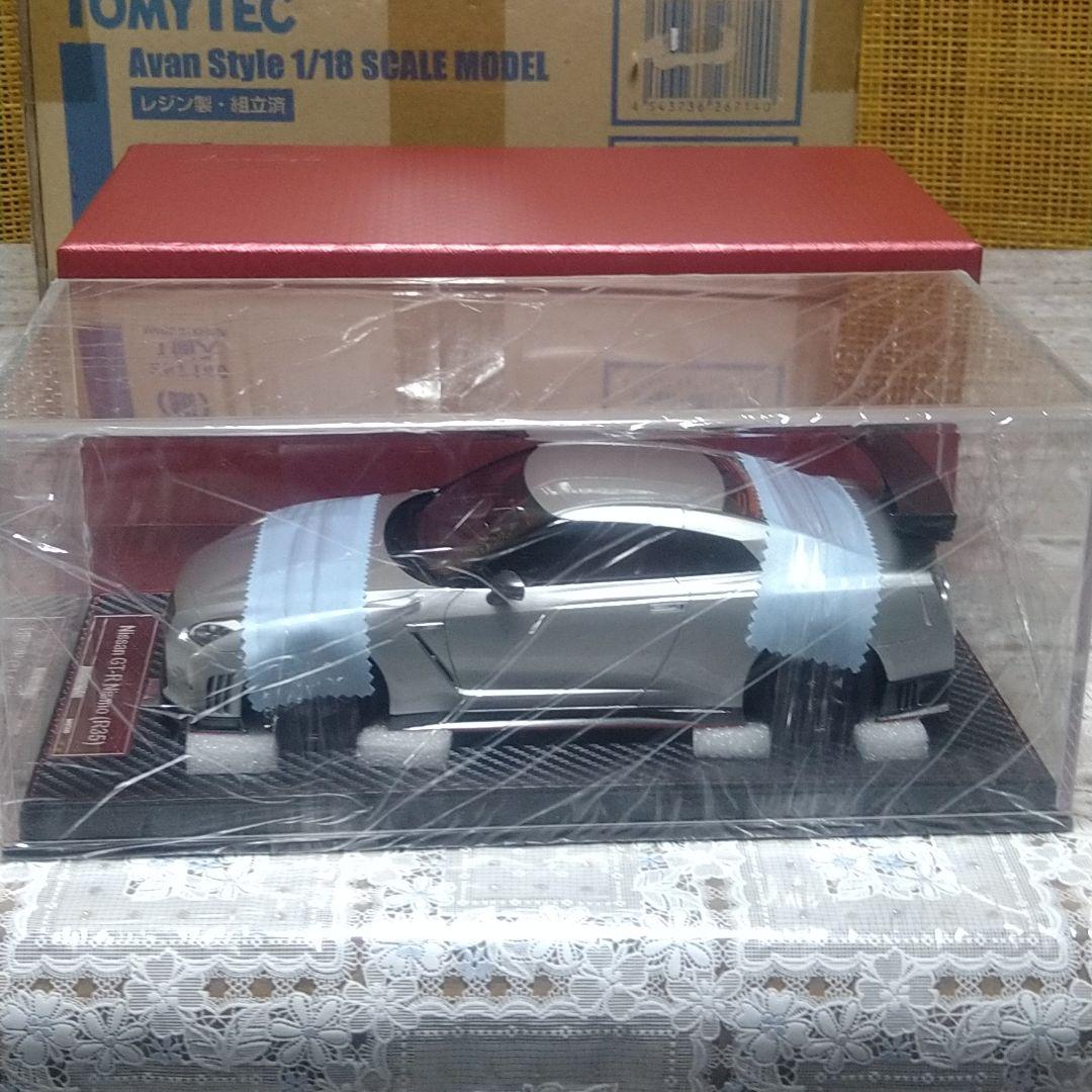 トミーテック日産GT−RNISMO（銀)1/18スケール