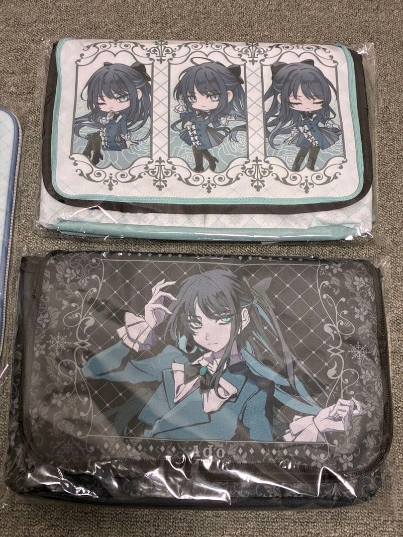 Ado 収納BOX全2種各1個、ペンライトケース全2種各