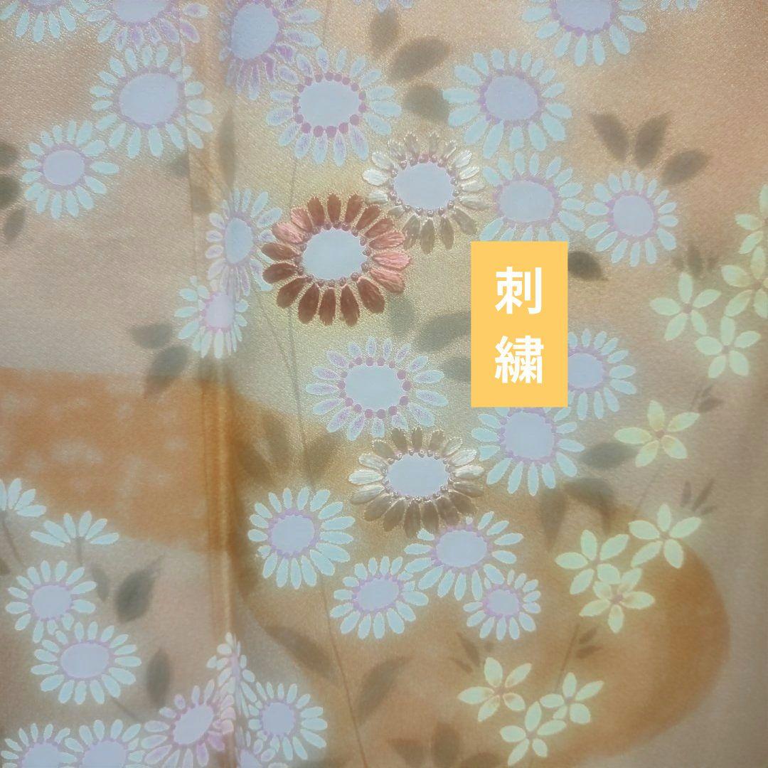 淡いクリームサーモンピンク 小菊付け下げ 訪問着フルセット 襦袢付き