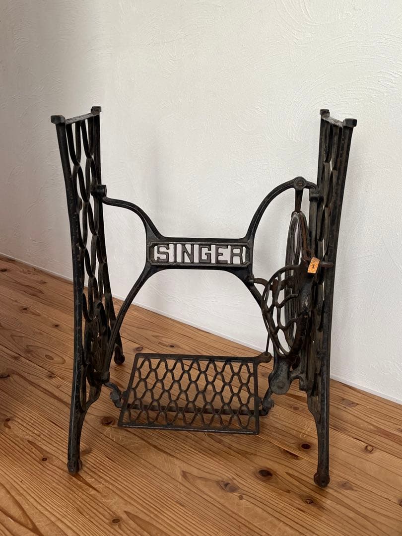 SINGERアンティークミシン脚① 足踏みミシン ミシン台 シンガー - メルカリ