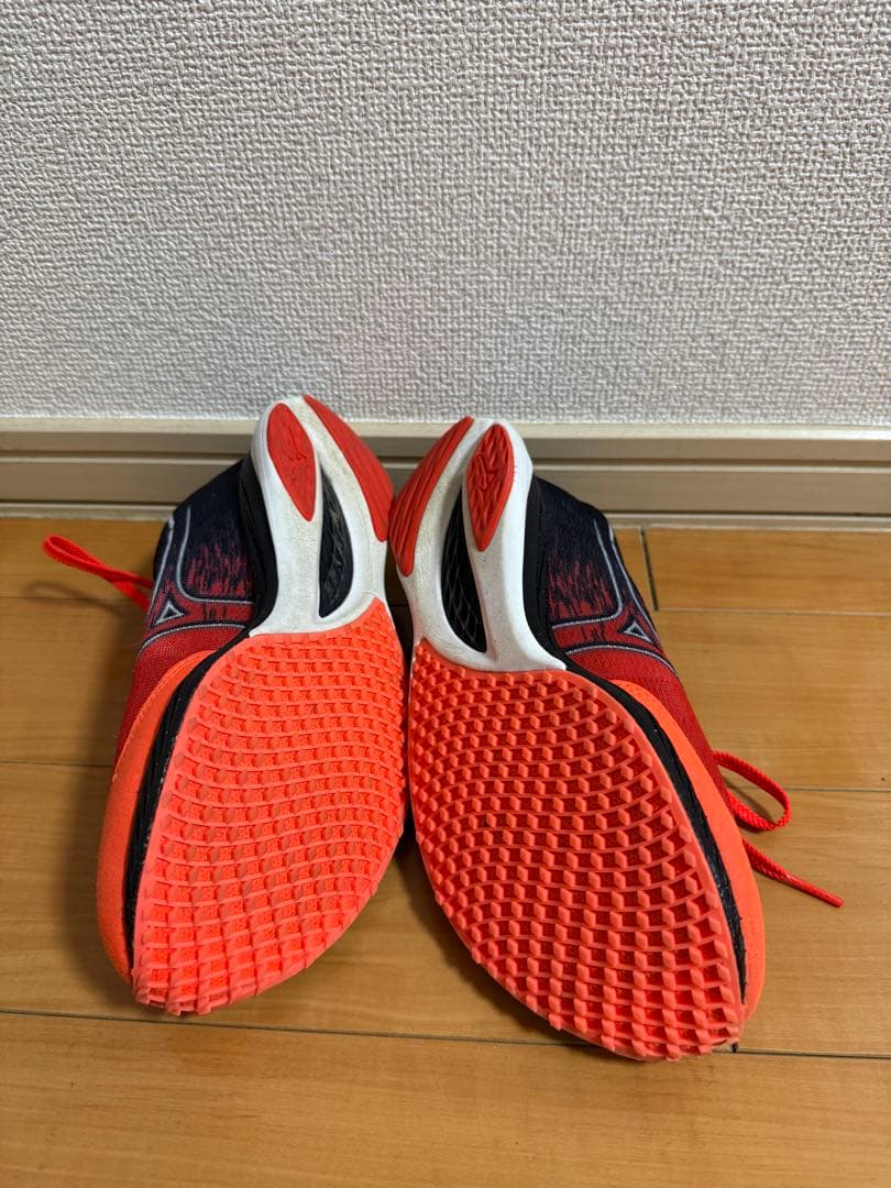 ら*そ様 ミズノ/エンジン トレーニングシューズ レッド/ブラック