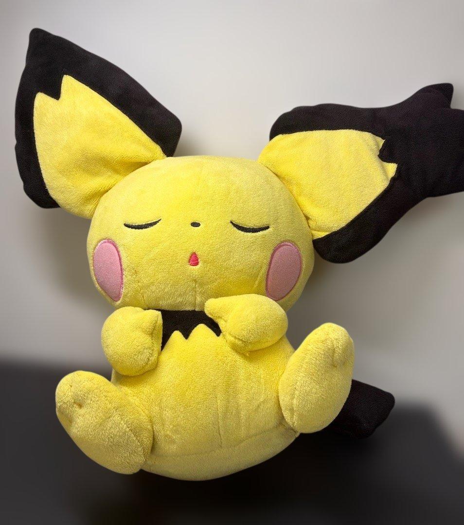ギザみみピチュー うたたね ぬいぐるみ 等身大 - メルカリ