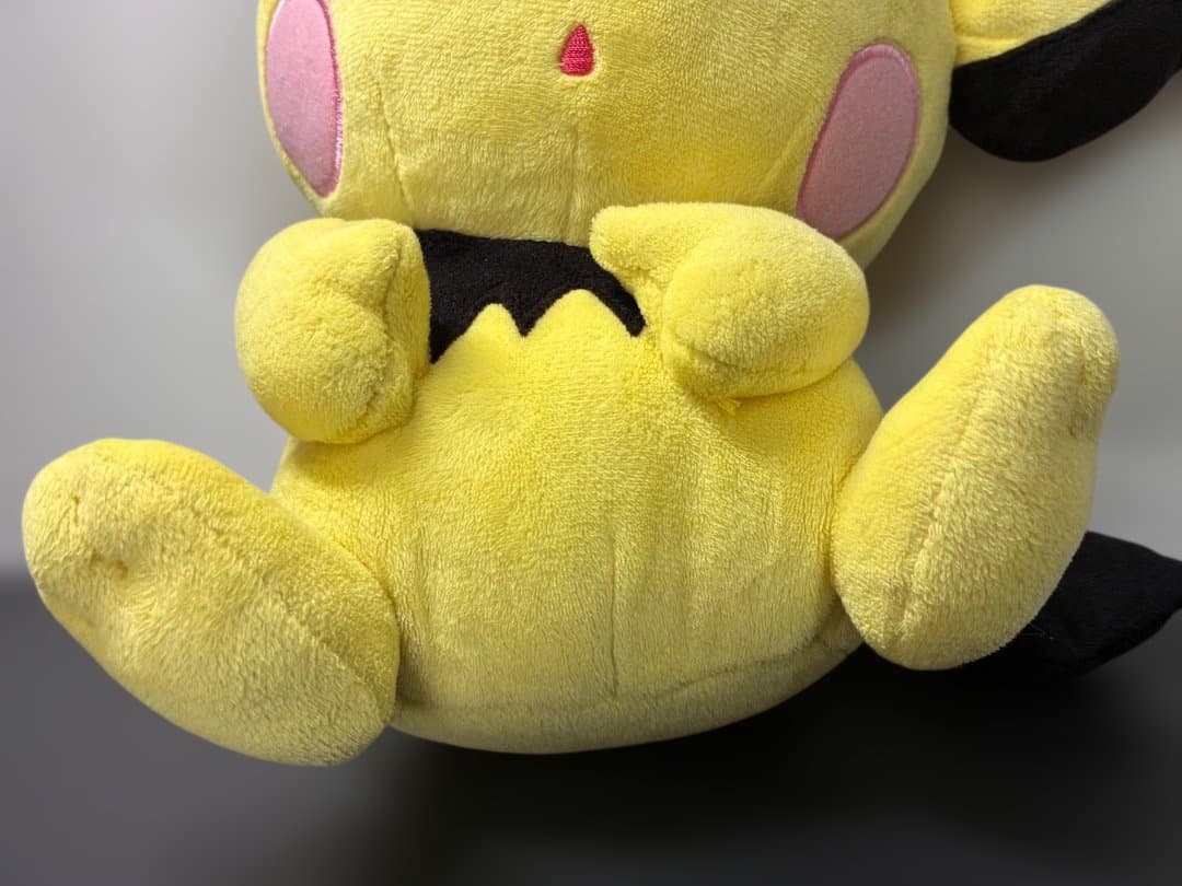 ギザみみピチュー うたたね ぬいぐるみ 等身大 - メルカリ