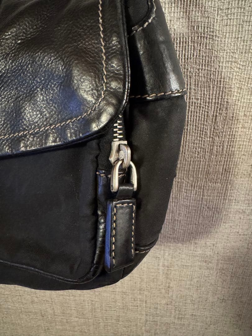 PRADA レザーナイロン ワンショルダーバッグ 黒 y2k 00s - メルカリ