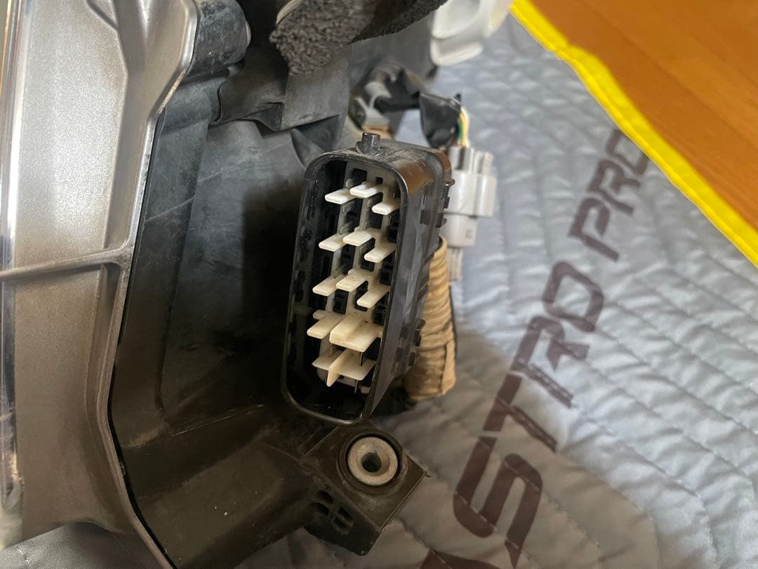 LEXUS LS600 中期 純正3眼LED ヘッドライト