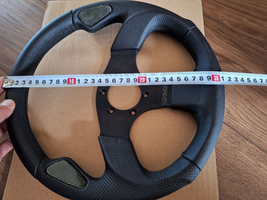 モモMOMOステアリング中古早い者勝ちジムニー