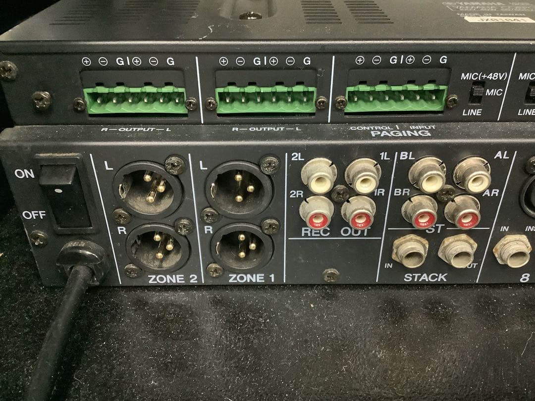 ヤマハ アナログミキサーMV800 とVU メーター 6uラックのset - メルカリ