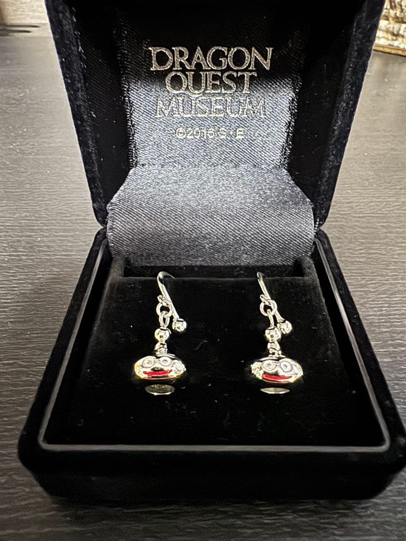 ドラクエメタスライヤリング ドラゴンクエスト ドラクエ メタルスライム イヤリング メタスラ