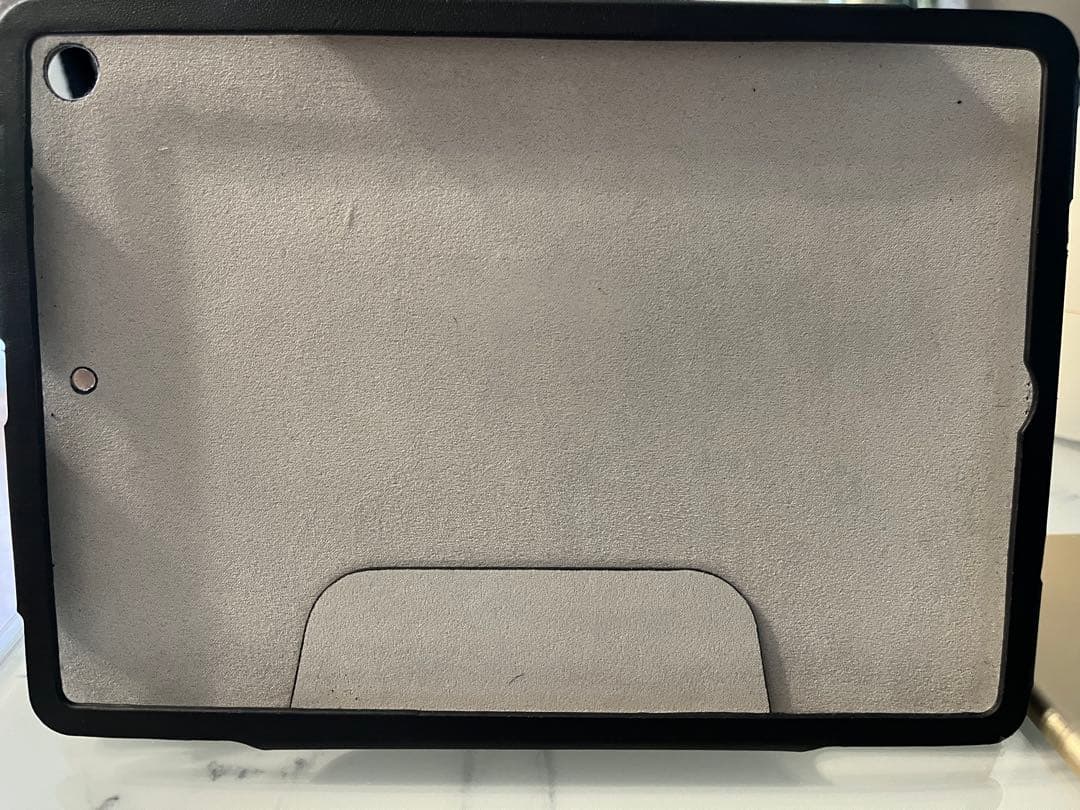 Apple iPa 5ゴールド本体&カバー付き