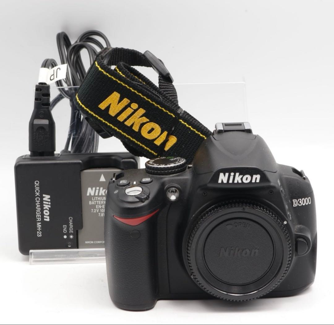 ア*ラ様 Nikon D3000 デジタル一眼レフカメラ ブラック　本体 Amazon | Nikon デジタル一眼レフカメラ D3000 ボディ D3000
