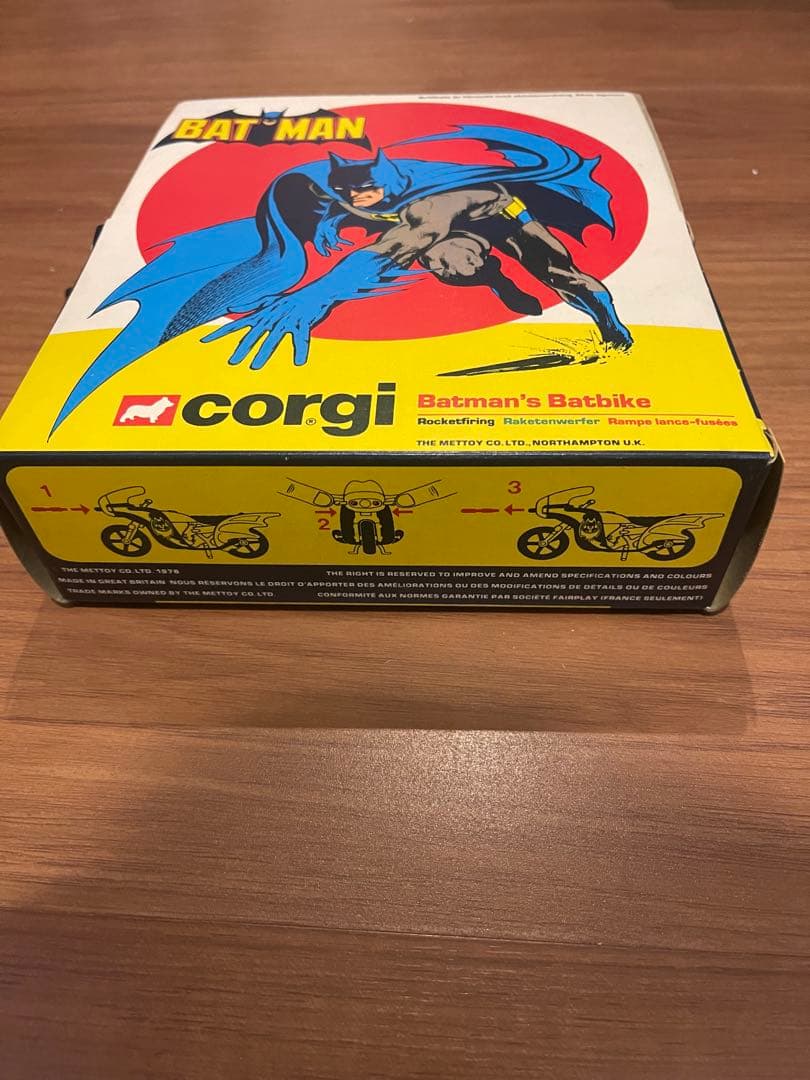 希少 corgi社製 バットマン バットバイク