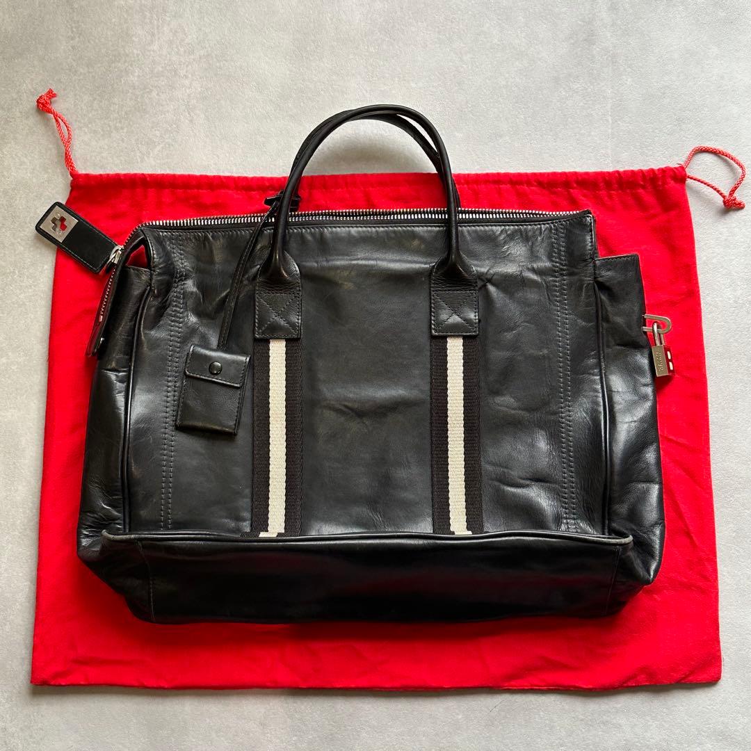値下げしました！Bally 黒 レザー ビジネスバッグ ストライプデザイン Bally（バリー） ブリーフケース TEDAL MD メンズ レザー ビジネス