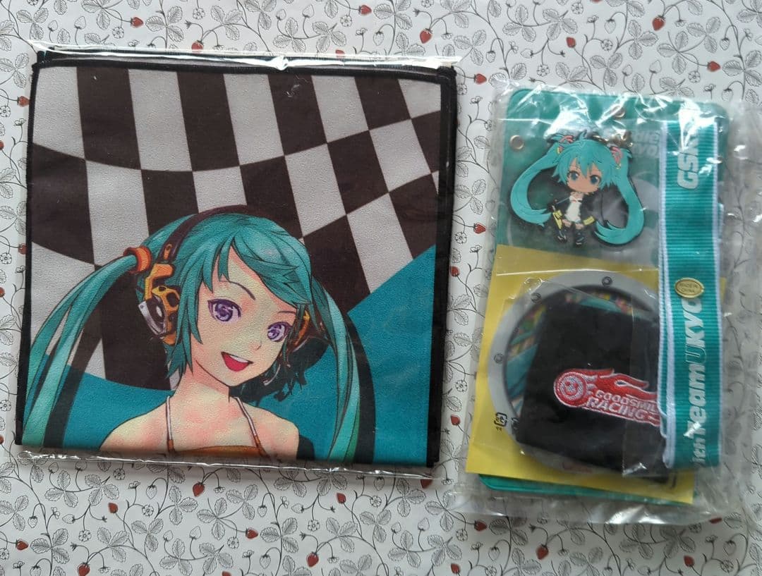 未開封】レーシングミク 2009〜2012 スポンサー特典 まとめ売り - メルカリ