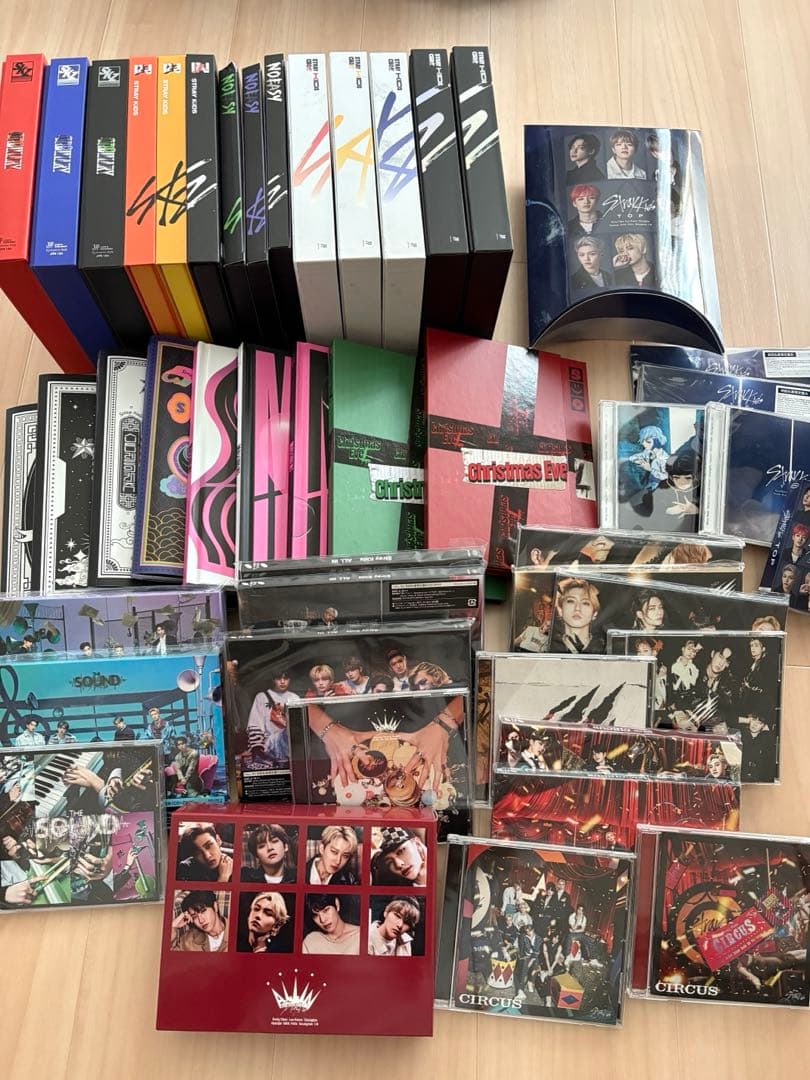 stray kids スキズ アルバム まとめ売り グッズ Stray Kids 2nd World Tour 