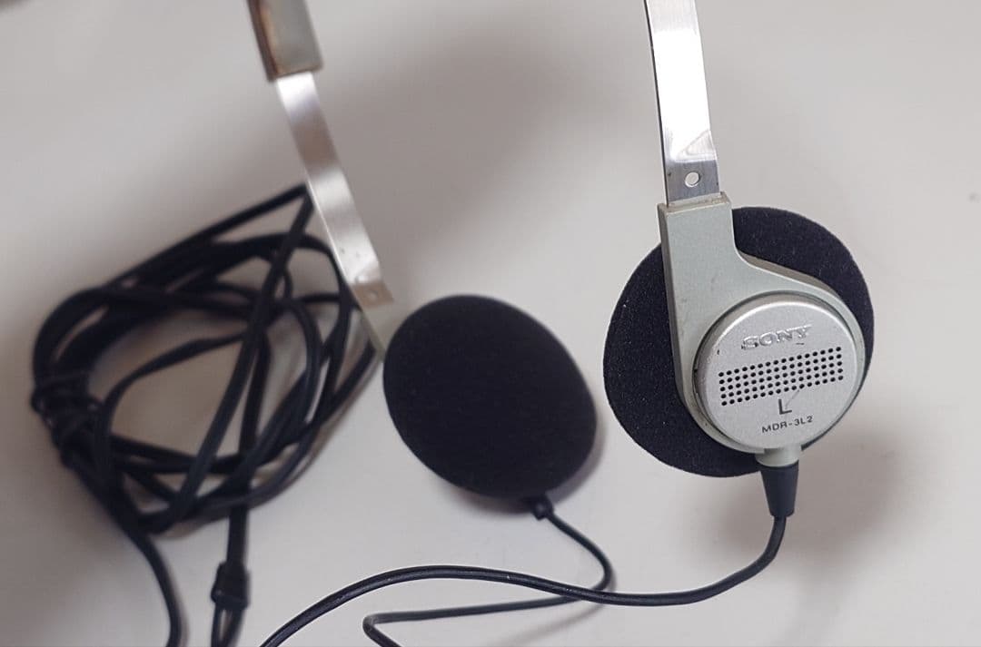SONY 初期ウォークマン用レトロヘッドフォン 高音質 MDR-3L2 ジャンク