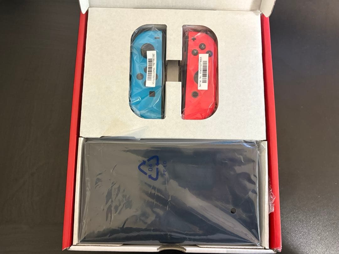 MYTH-ミス-[表紙背景：白+黒斜線⁄CD-R版] ⁄ circletempo MYTH-ミス