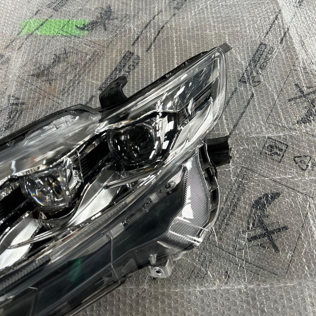 ハリアー 純正 ヘッドライト 左 koito 48-192 中古品 - メルカリ