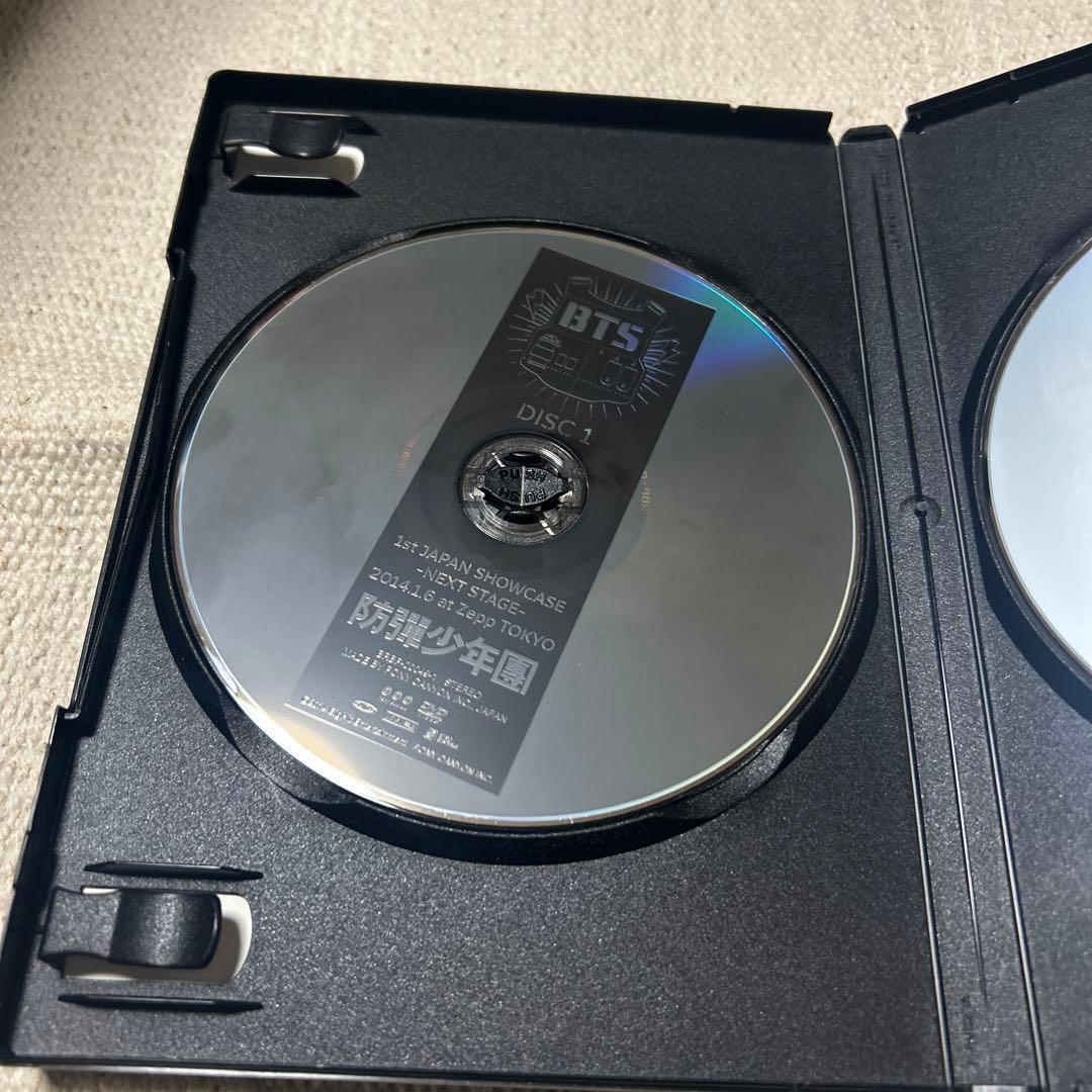 正規品】BTS 1st JAPAN SHOWCASE DVD（G990） - メルカリ