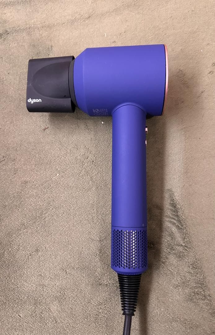 Dyson ダイソン　ヘアドライヤー　dryer　HD08　大風量　極美品！ ダイソン dyson スーパーソニック ヘアドライヤー ブラック／ニッケル