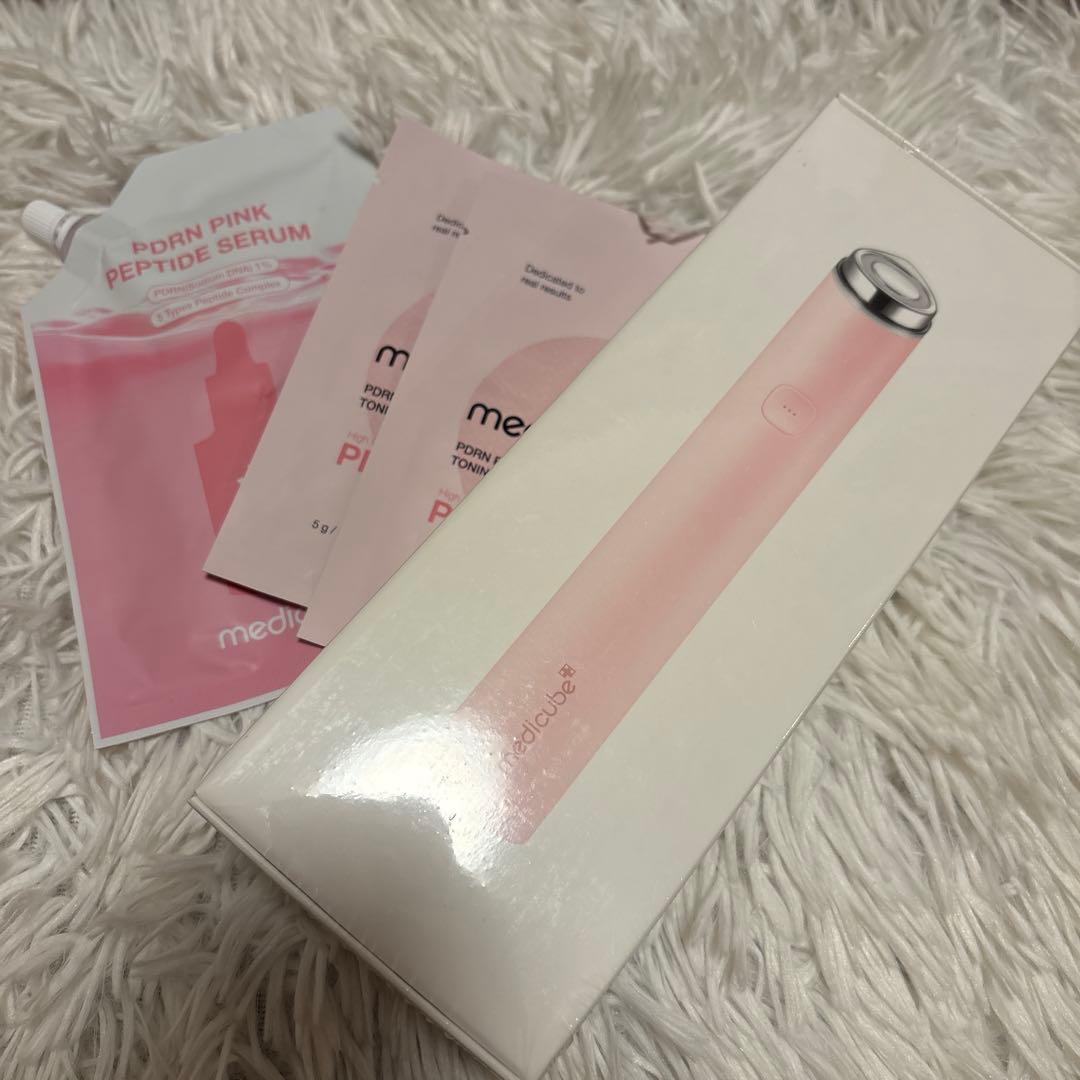 medicube 美顔器 新品未使用　ピンク 新商品】コスパ最強の美顔器が発売？！大人気のブースタープロのミニ